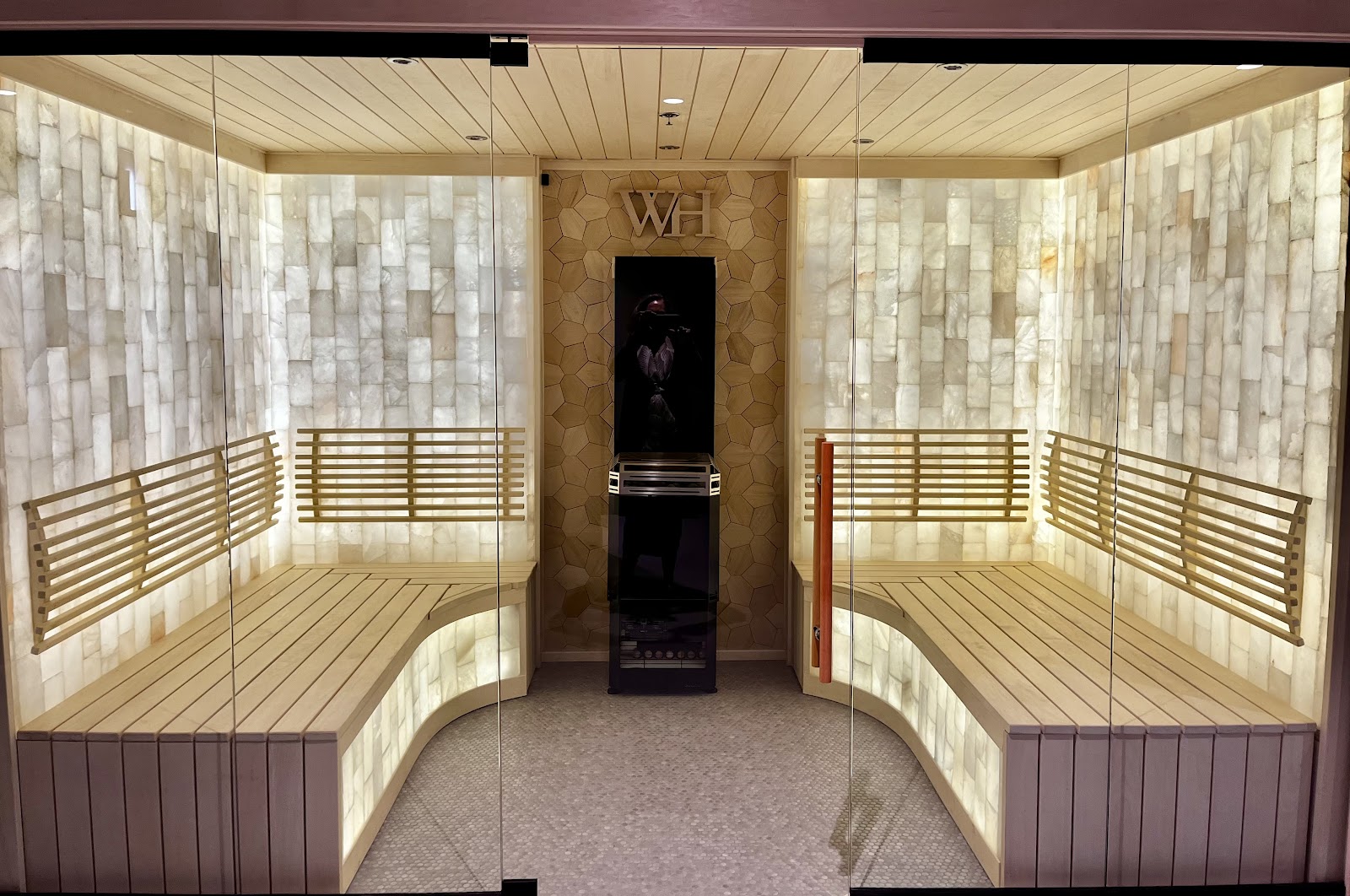 Woodhouse Spa - Downtown Louisville nail work in Louisville, Kentucky